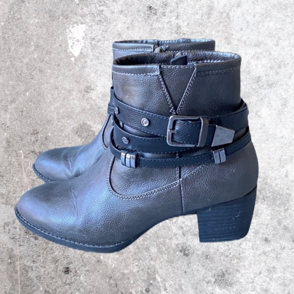 WHITE MOUNTAIN Ankle Boots Chunky Heel Size 6